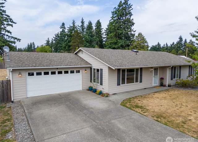 Property at 31 2nd St, Port Hadlock, WA 98339, 3 beds, 2 baths