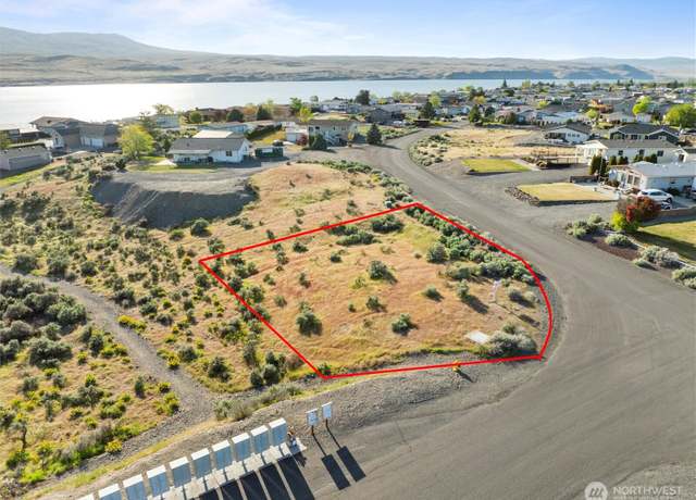 Property at 516 Edgewater Way SW, Mattawa, WA 99349