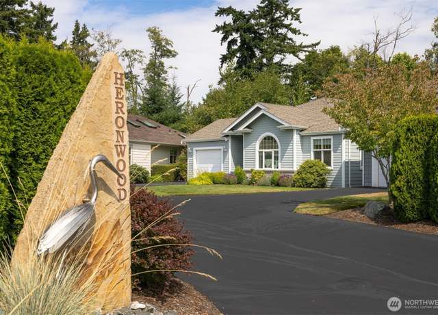 Property at 504 Creekbend Ln, Bellingham, WA 98226, 3 beds, 2 baths