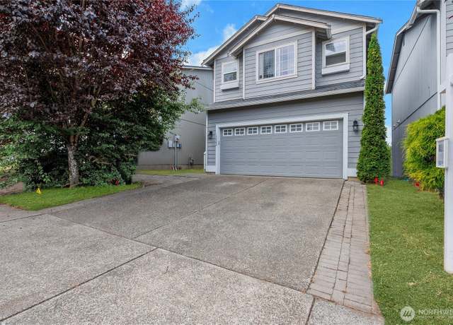 Property at 16022 89th Ave E, Puyallup, WA 98375, 3 beds, 2.5 baths