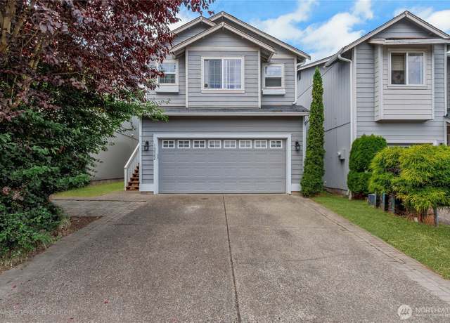 Property at 16022 89th Ave E, Puyallup, WA 98375, 3 beds, 2.5 baths