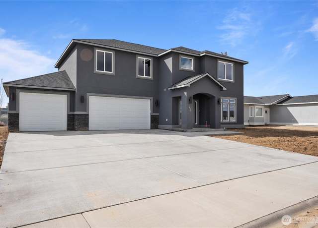 Property at 1405 7th Ave NE, Quincy, WA 98848, 4 beds, 2.5 baths