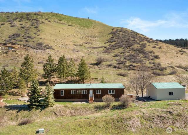 Property at 9200 Olalla Canyon Rd, Cashmere, WA 98815, 4 beds, 2 baths