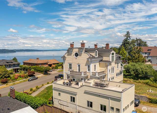 Property at 4410 N 45th St, Tacoma, WA 98407, 5 beds, 4.5 baths
