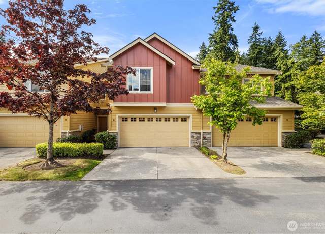 Property at 18526 36th Ave W Unit C, Lynnwood, WA 98037, 3 beds, 2.5 baths