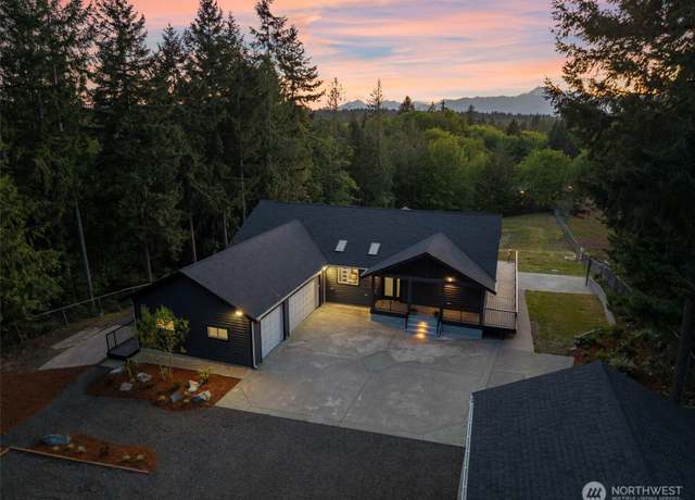 Property at 9371 Willamette Meridian Rd NW, Silverdale, WA 98383, 5 beds, 2.5 baths