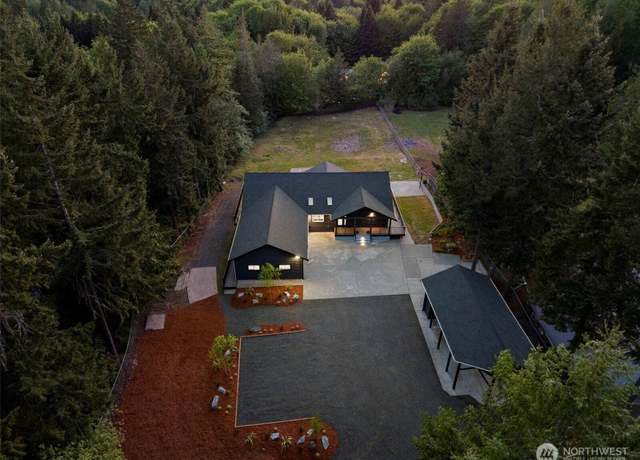 Property at 9371 Willamette Meridian Rd NW, Silverdale, WA 98383, 5 beds, 2.5 baths