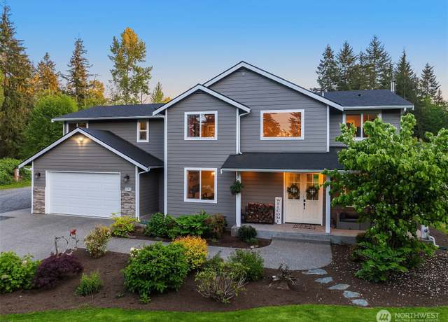 Property at 12915 212th St SE, Snohomish, WA 98296, 4 beds, 2.5 baths