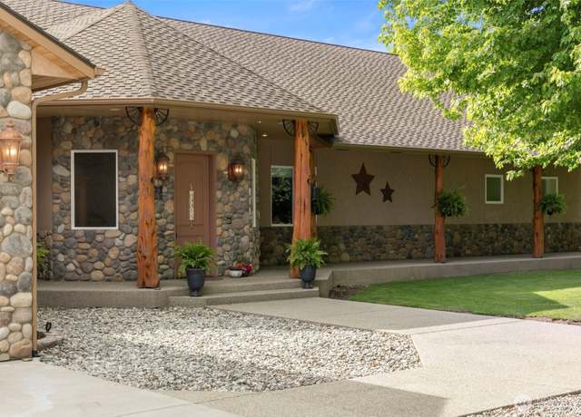 Property at 2720 NW Cascade Ave, East Wenatchee, WA 98802, 2 beds, 4.5 baths