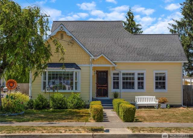 Property at 291 S Cedar St, Buckley, WA 98321, 3 beds, 2 baths