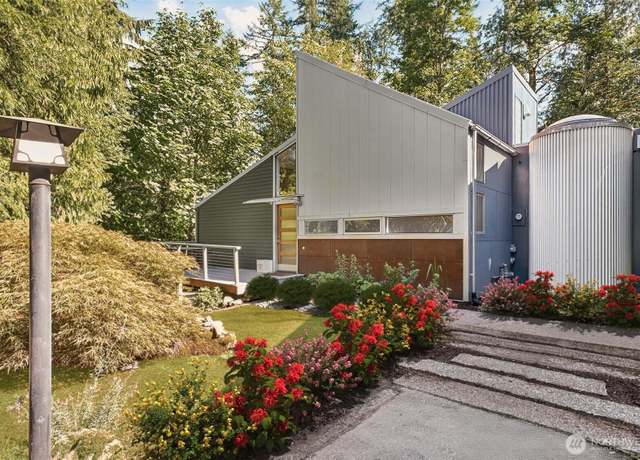 Property at 26031 SE 156 St, Issaquah, WA 98027, 4 beds, 2 baths