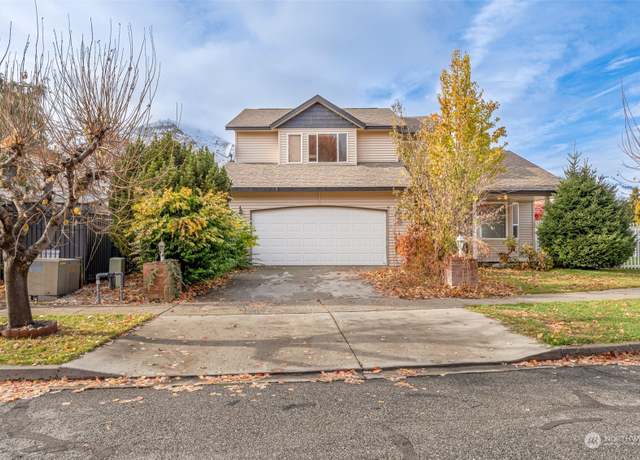 Property at 340 Brandi Ln, Wenatchee, WA 98801, 3 beds, 2.5 baths