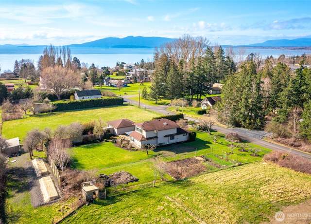 Property at 3884 Fort Bellingham Rd, Bellingham, WA 98225, 5 beds, 2.5 baths