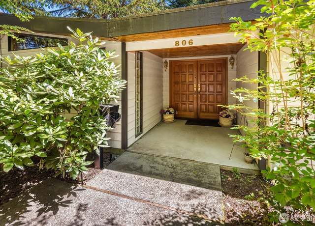 Property at 806 101st Ave SE, Bellevue, WA 98004, 3 beds, 2 baths