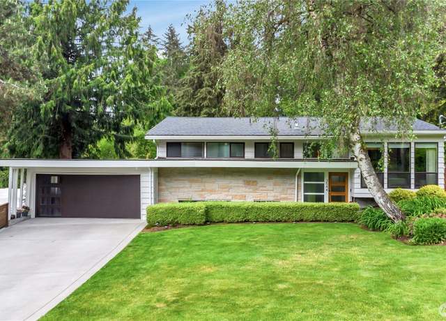 Property at 3544 NE 166th St, Lake Forest Park, WA 98155, 3 beds, 3 baths