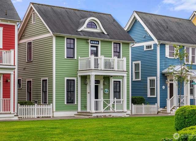 Property at 39 Madison Ln, Pacific Beach, WA 98571, 3 beds, 2.5 baths