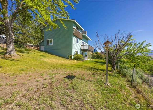 Property at 132 Delmav Ave, Okanogan, WA 98840, 3 beds, 3 baths