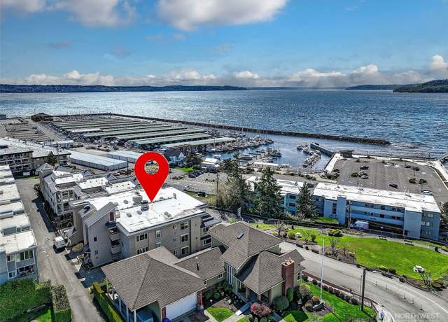 Property at 22218 5th Ave S #101, Des Moines, WA 98198, 2 beds, 2 baths