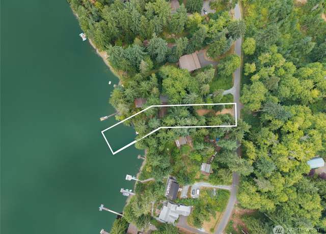 Property at 4945 Lakeside Dr, Langley, WA 98260, 1 bed, 1 bath