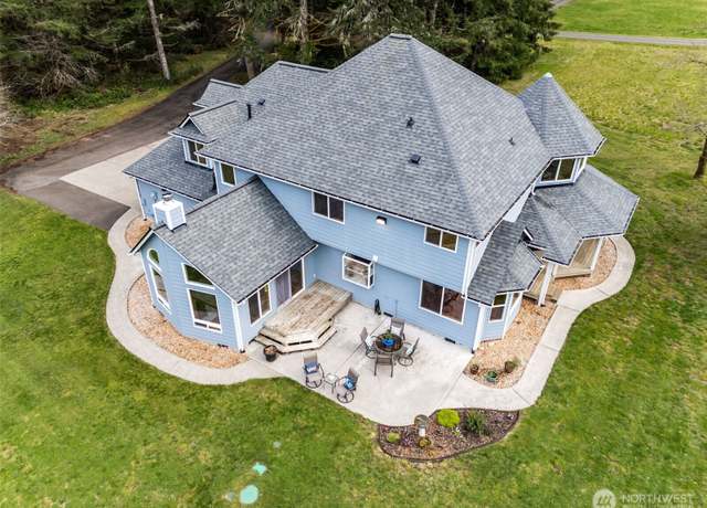 Property at 5930 Harmony Ln SW, Olympia, WA 98512, 4 beds, 2.5 baths