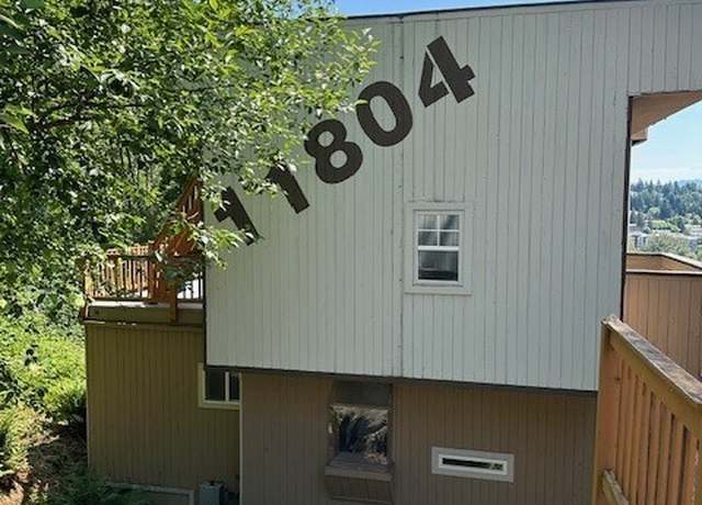 Property at 11804 90th Ave NE, Kirkland, WA 98034, 3 beds, 3 baths