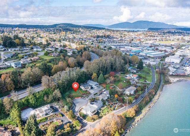 Property at 207 Mansfield Ct, Anacortes, WA 98221