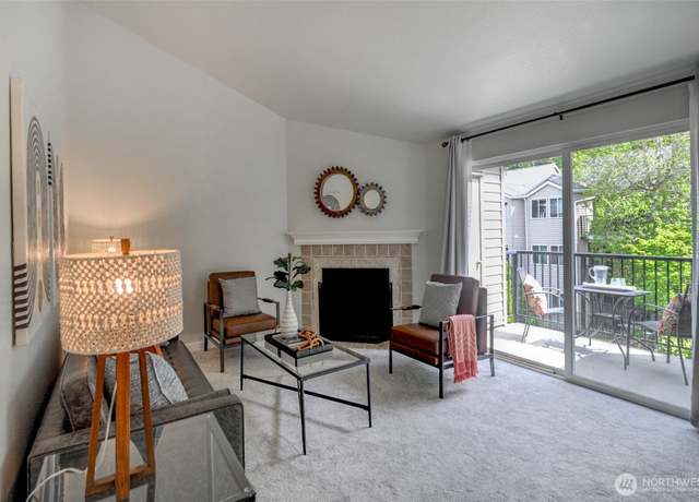 Property at 12040 NE 100th Ave Unit J303, Kirkland, WA 98034, 2 beds, 1 bath