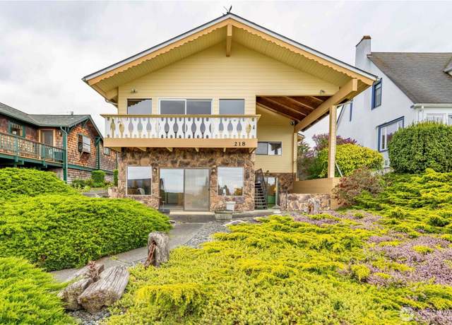 Property at 218 E Whidby Ave, Port Angeles, WA 98362, 3 beds, 3 baths