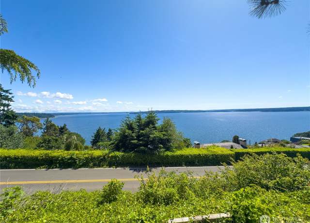 Property at 3111 SW 170th St, Burien, WA 98166, 3 beds, 1 bath