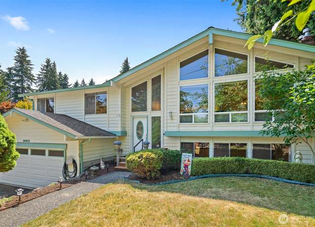 Property at 19611 30th Ave NE, Seattle, WA 98155, 4 beds, 2.5 baths