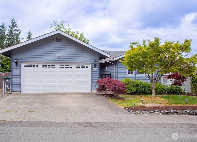 Property at 1994 Advanatage Ave, Port Orchard, WA 98366, 3 beds, 2 baths