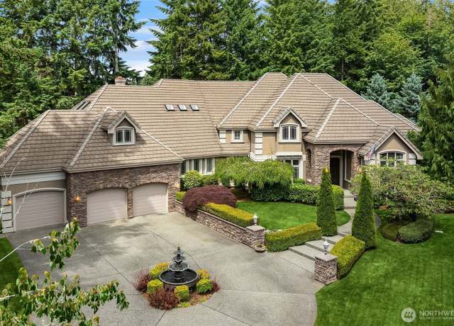 Property at 20450 NE 71st St, Redmond, WA 98053, 4 beds, 4.5 baths