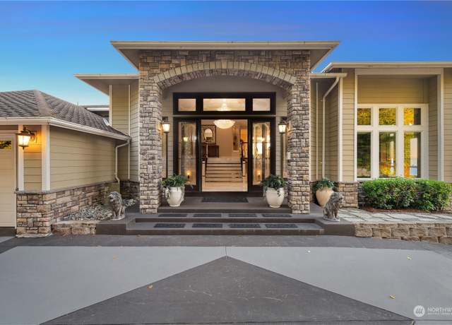Property at 2318 Sunnyside Heights Dr, Steilacoom, WA 98388, 6 beds, 6 baths
