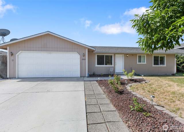 Property at 1705 W Mockingbird, Moses Lake, WA 98837, 3 beds, 2 baths