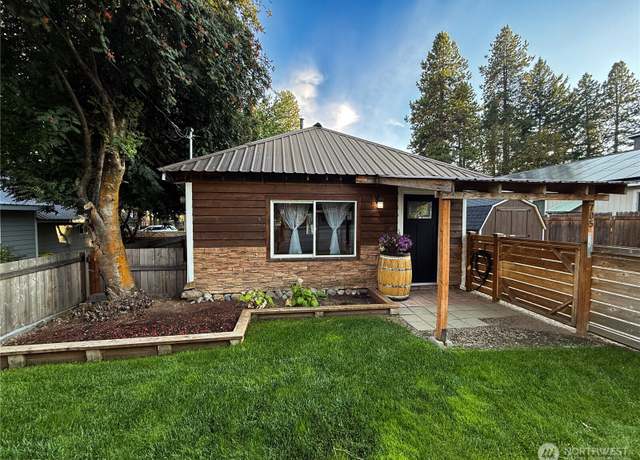 Property at 705 W 2nd St, Cle Elum, WA 98922, 1 bed, 1 bath