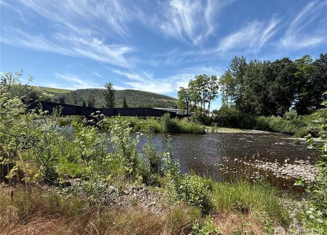 Property at 100 W Commercial St, Dayton, WA 99328