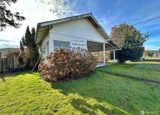 Property at 231 E Main St, Mossyrock, WA 98564, 2 beds, 1 bath