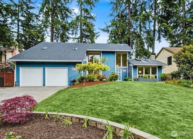 Property at 11725 NE 145th St, Kirkland, WA 98034, 4 beds, 2.5 baths