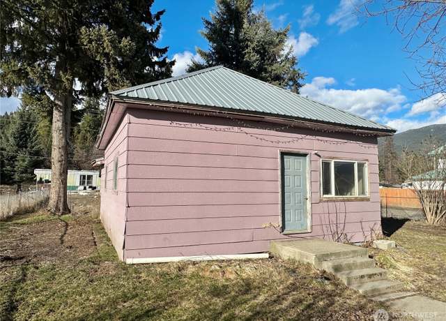 Property at 402 Houghton St, Ione, WA 99139, 2 beds, 1 bath