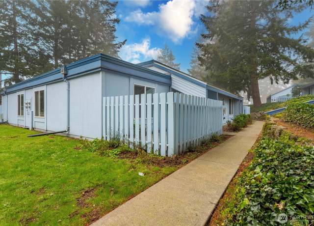 Property at 4308 NE Sunset Blvd Unit B5, Renton, WA 98059, 2 beds, 1 bath