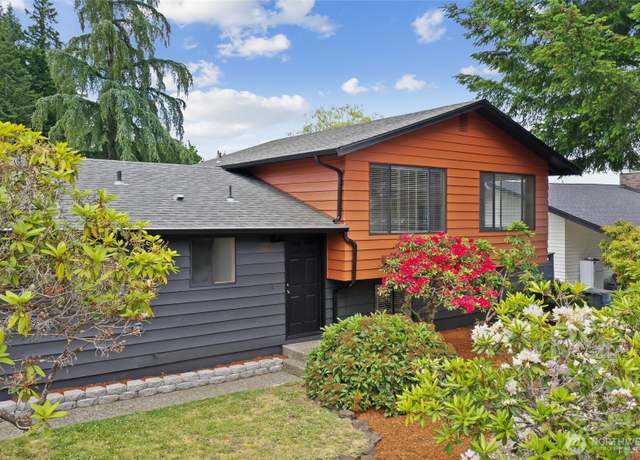 Property at 104 Hawthorn Ln, Shelton, WA 98584, 3 beds, 2 baths