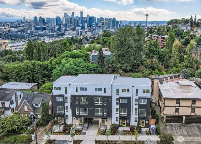 Property at 511 Howe St Unit C, Seattle, WA 98109, 3 beds, 1.5 baths