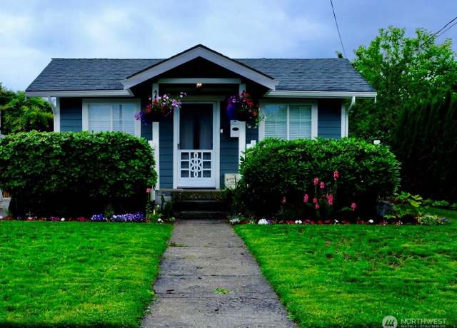 Property at 1144 Lafromboise St, Enumclaw, WA 98022, 2 beds, 1 bath