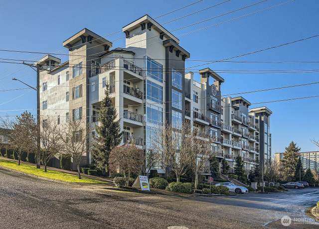 Property at 320 E 32nd St #105, Tacoma, WA 98404, 2 beds, 2 baths