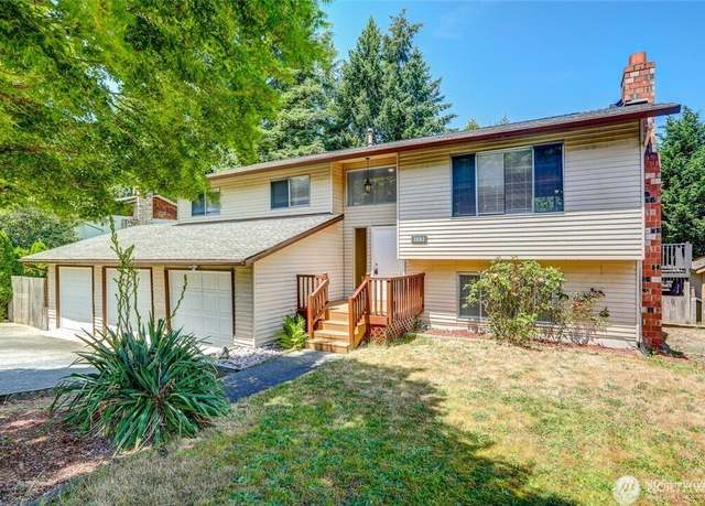 Property at 3602 SW 328th Pl, Federal Way, WA 98023, 4 beds, 2.5 baths
