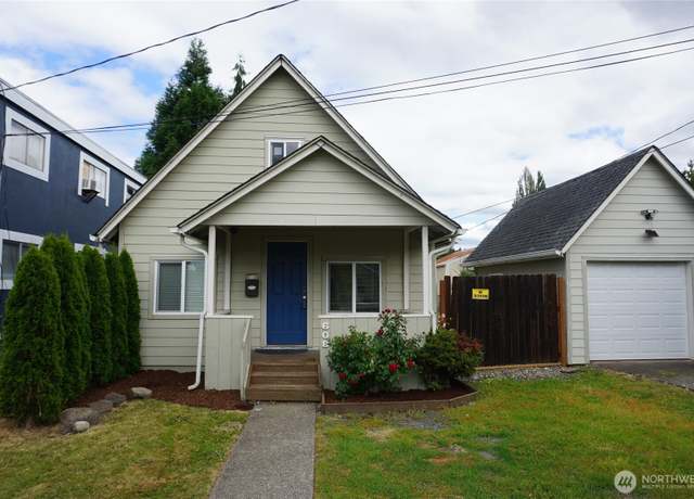 Property at 608 S 6th Ave, Kelso, WA 98626, 2 beds, 1 bath