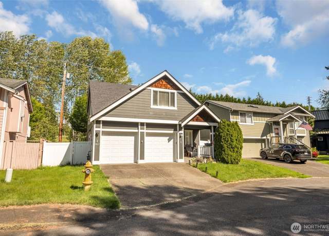 Property at 7917 66th Dr NE, Marysville, WA 98270, 3 beds, 2.5 baths