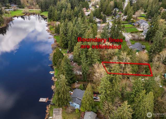 Property at 13625 E Lake Kathleen Dr SE, Renton, WA 98059