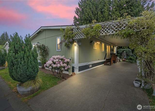 Property at 607 37th St SE #92, Auburn, WA 98002, 3 beds, 2 baths