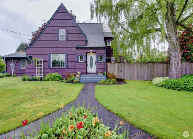 Property at 1518 Township St, Sedro Woolley, WA 98284, 3 beds, 2 baths